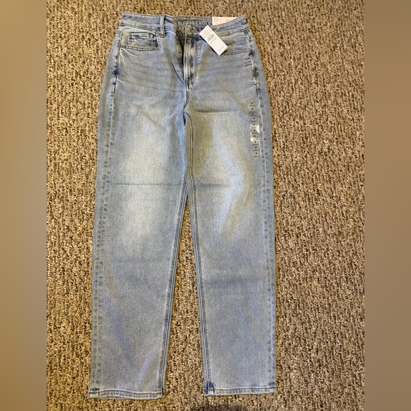 American eagle mom strait jeans - Picture 1 of 2